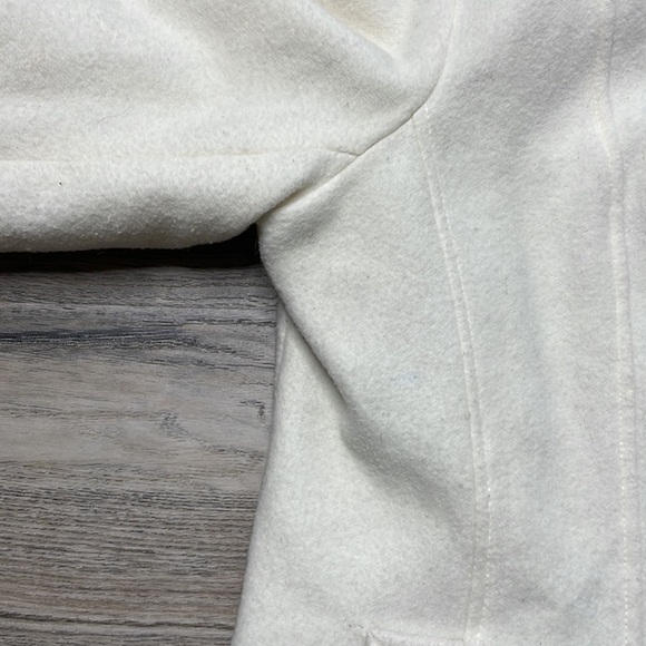 Steve Madden Women’s Cream Wool Blend Pear Coat, size large - Picture 8 of 14